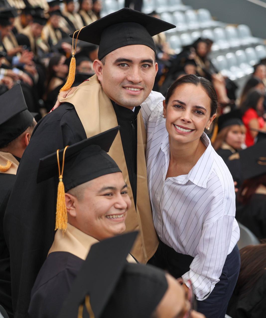 uploads/6/32/01 (2500).Jpeg